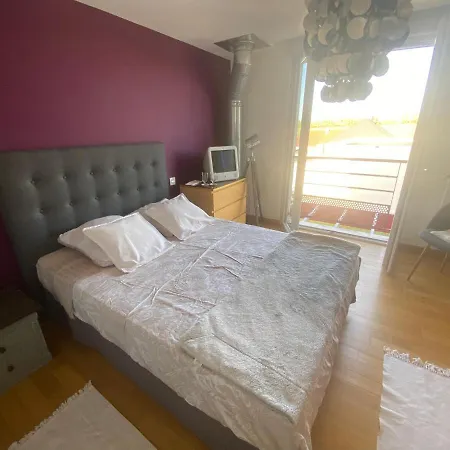 Chambre Avec Salle De Bain Privee Dans Maison Bourges Extérieur photo