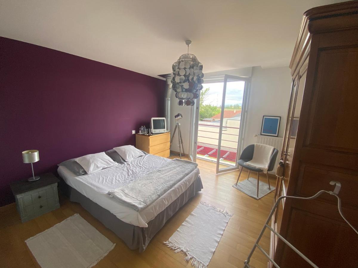 Avec Salle De Bain Privee Dans Maison Privatunterkunft Bourges